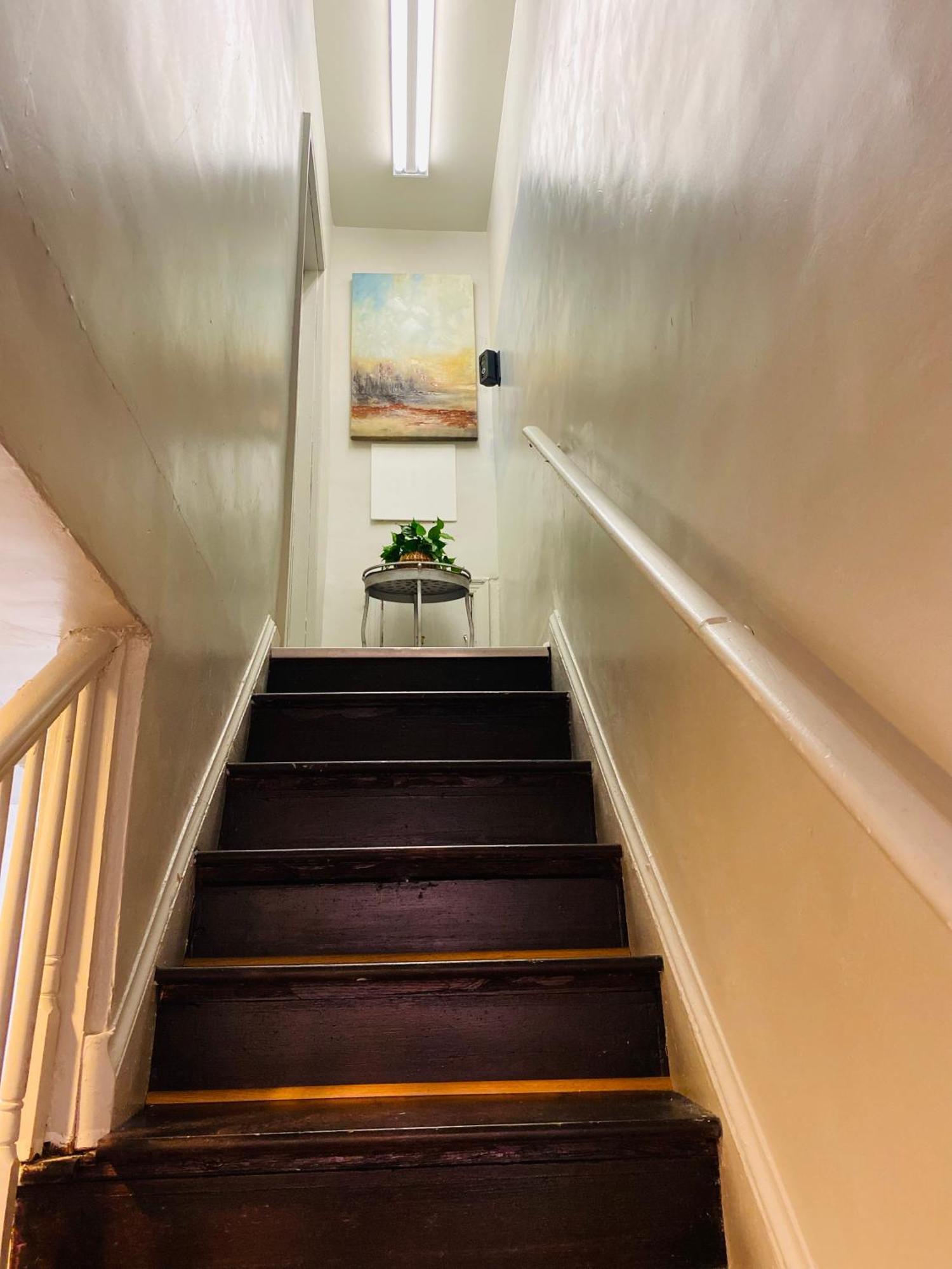 2 Bedrooms At The Heart Of The City! Full Comfort! *