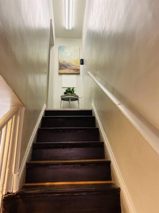 2 Bedrooms At The Heart Of The City! Full Comfort! *