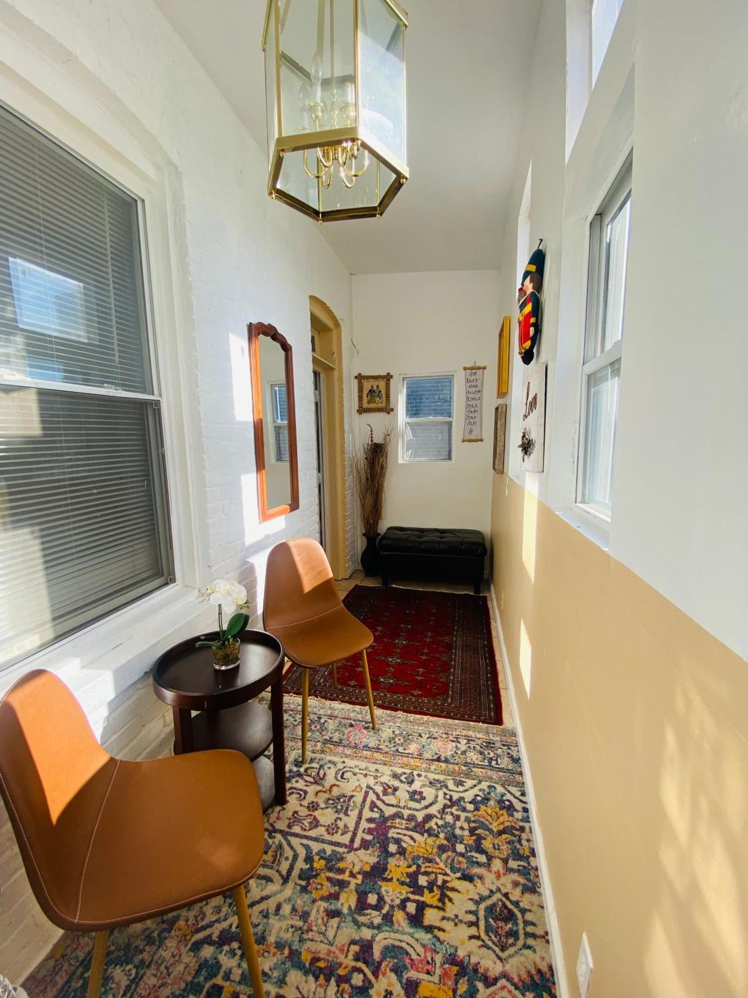Apartment 2 Bedrooms At The Heart Of The City! Full Comfort! *